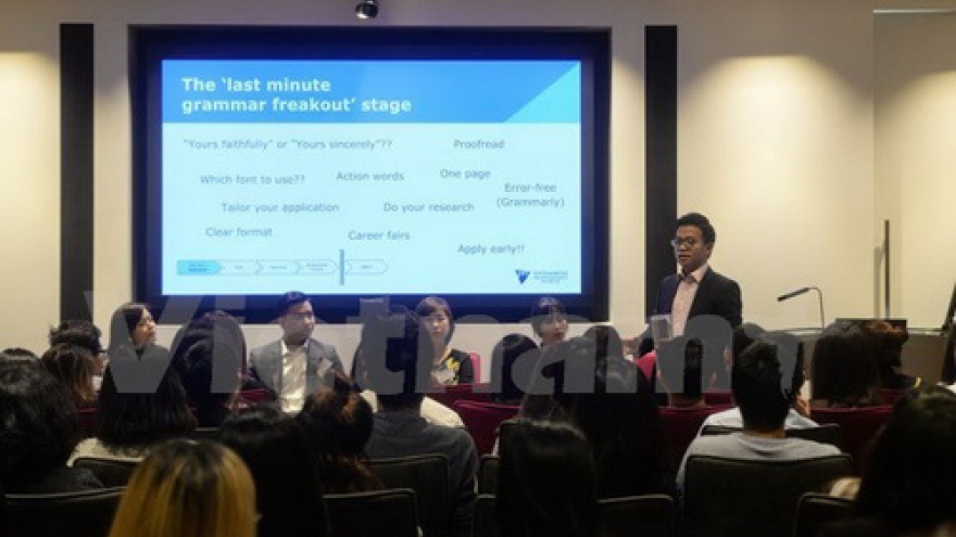 Vietnamese students in UK equipped with start-up skills