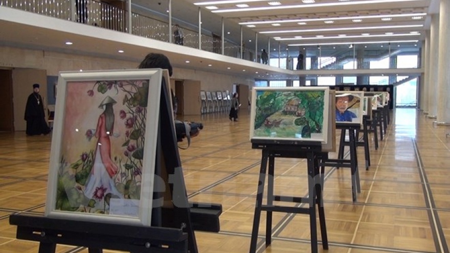 Drawings of Vietnam on display in Kremlin