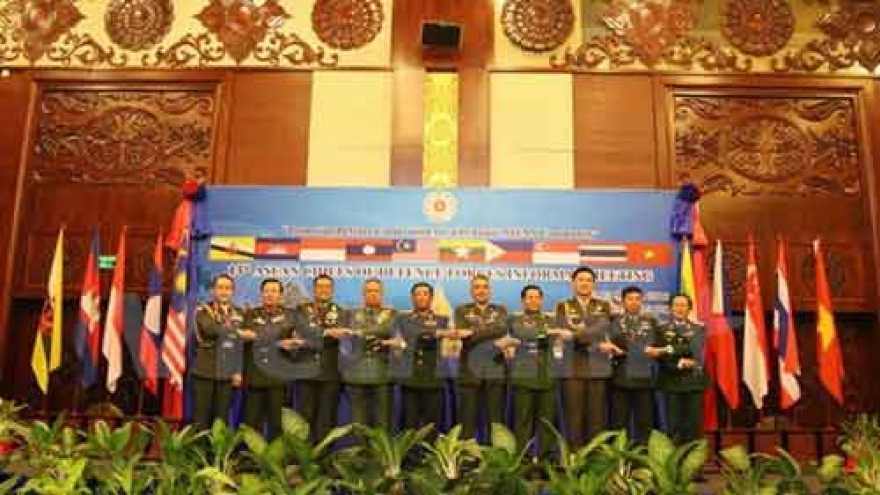 ASEAN chiefs of defence forces meet in Vientiane