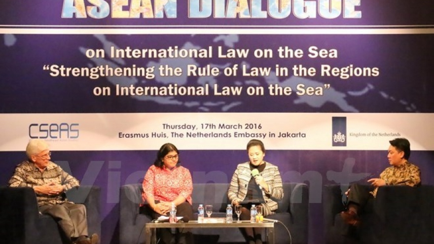 East Sea issue should be addressed in peaceful manner: experts