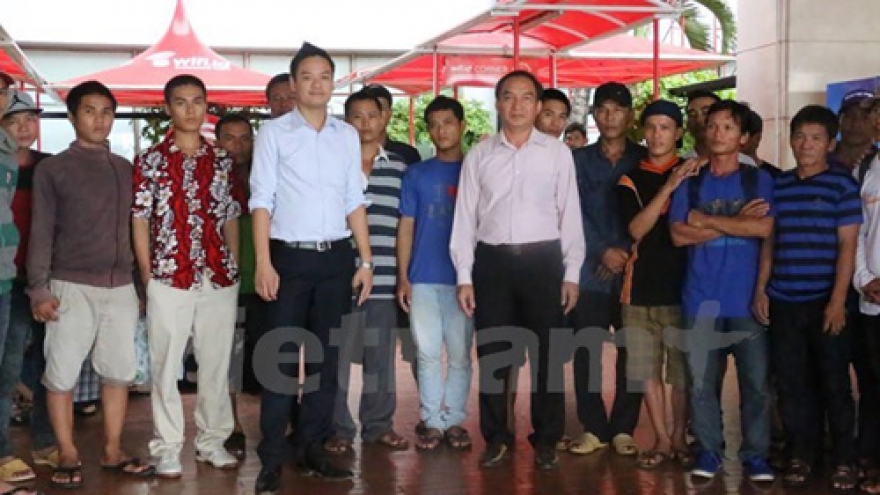 More Vietnamese fishermen return home from Indonesia