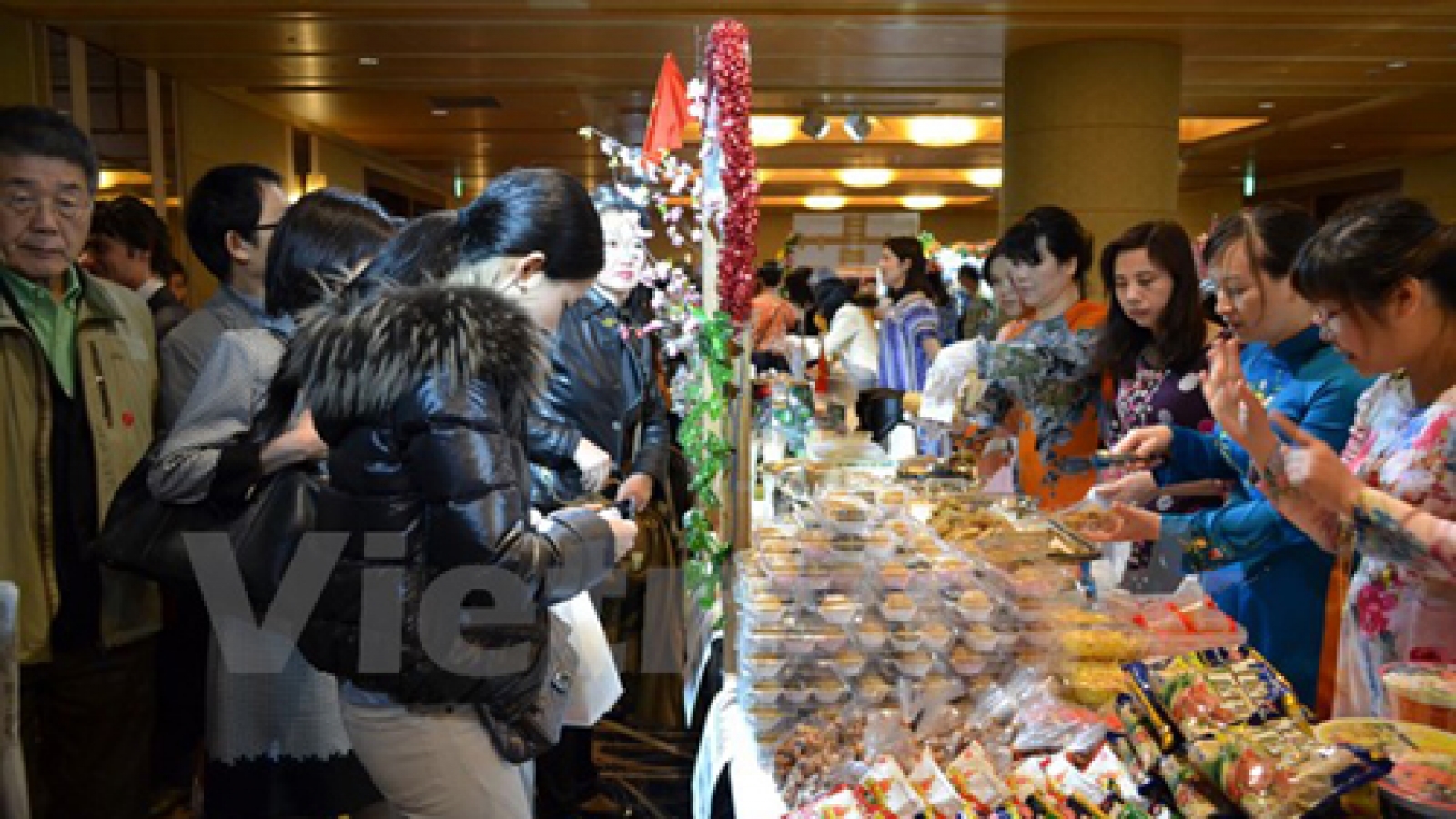 Vietnam joins Asia Pacific Ladies’ Charity Bazaar 