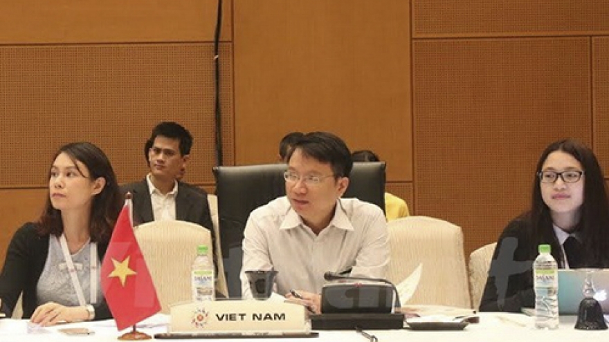 ASEAN economic ministers determined to form AEC by year-end