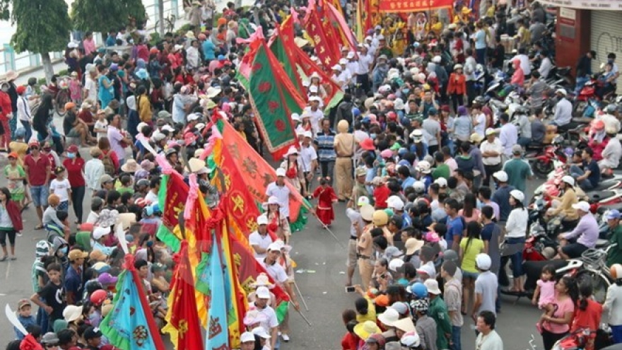 Nghinh Ong festival attracts crowd in Binh Thuan