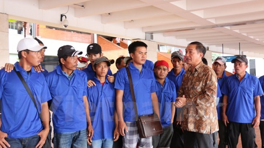 Indonesia releases 39 Vietnamese fishermen