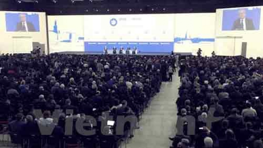 Vietnam attends Saint-Petersburg economic forum