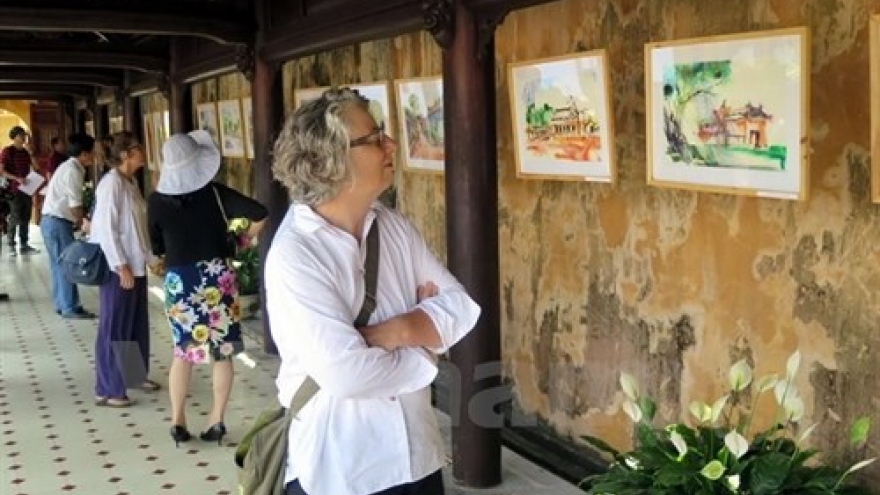 Art exhibition shows beauty of Hue