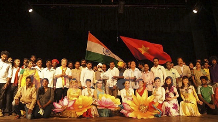 Cultural exchange fosters ties between Vietnam and India