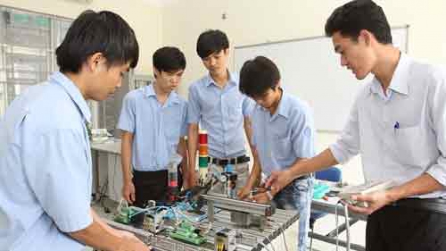 New curricula for vocational training schools