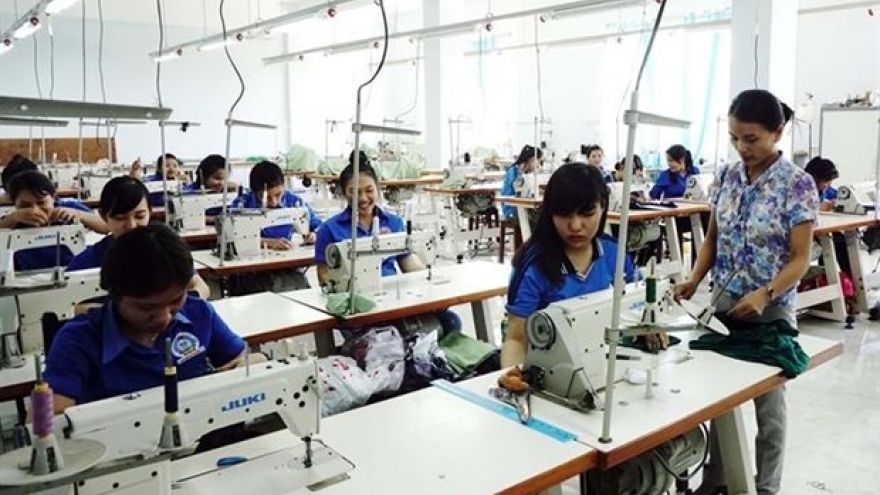 Cooperation in vocational training remains loose
