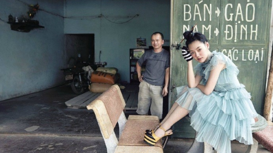 Dee Hsu in Hanoi covers May issue of ‘Vogue’