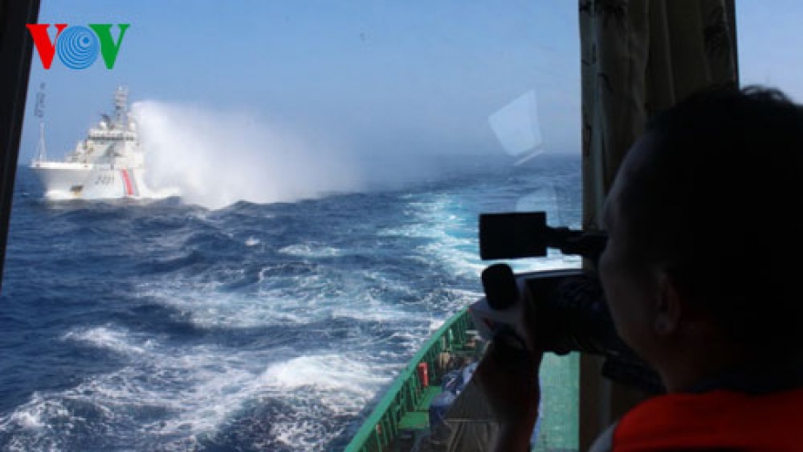 Vietnam right on track to resolve East Sea issue