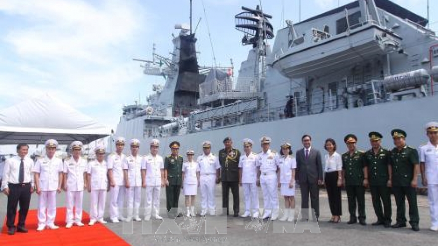 Royal Malaysian Navy ships visit Ho Chi Minh City