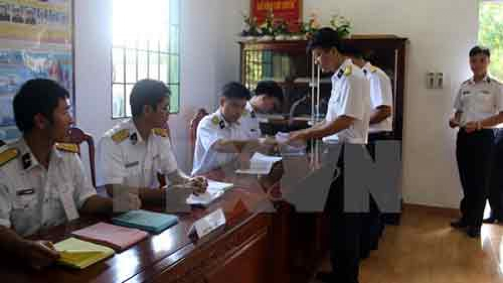 Early voting held for officers working at sea platforms