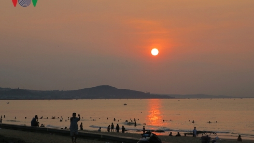 Popular Thuong Chanh beach home to stunning sunrise