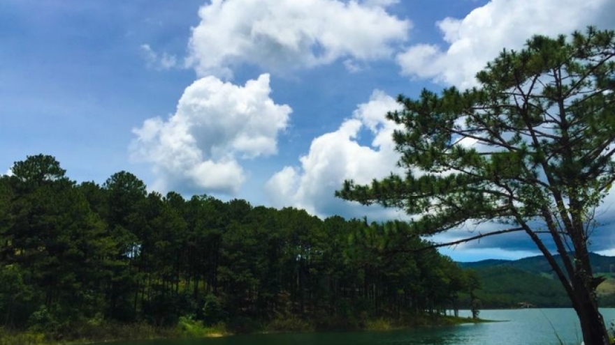 Tuyen Lam lake remains a sparkling pearl in Da Lat