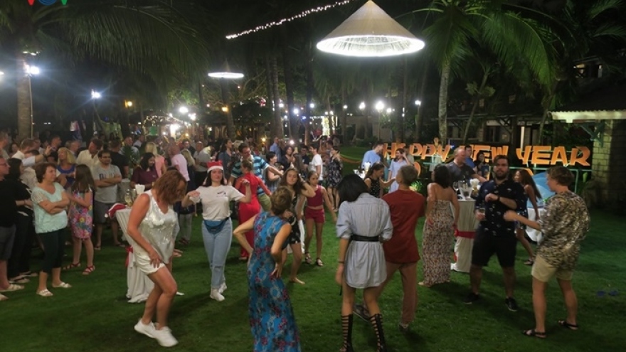 International visitors celebrate the New Year in Mui Ne, Binh Thuan