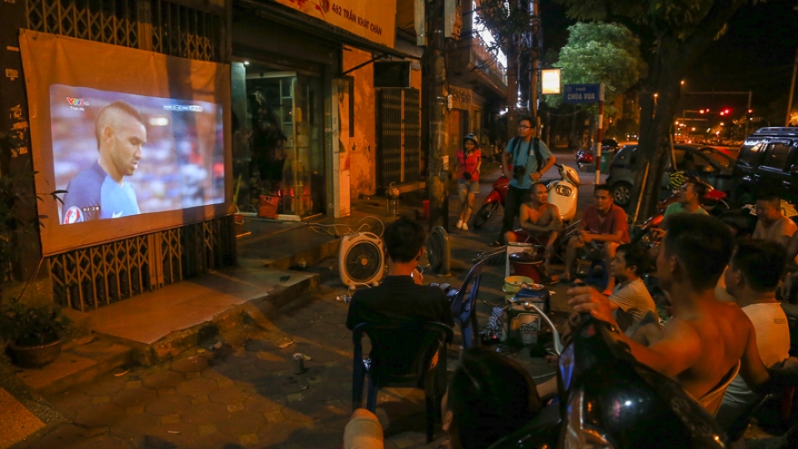 It’s way Hanoians enjoy Euro final match