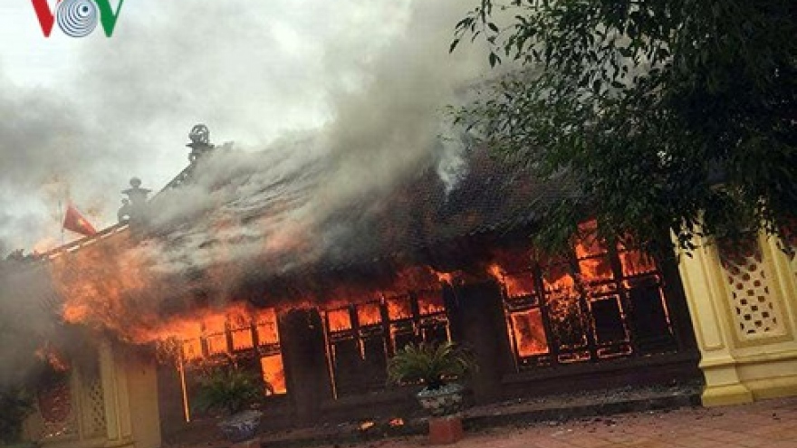 Massive fire wrecks historical relic site in Thai Binh