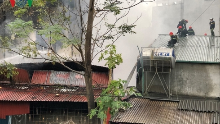 Fire destroys 200 sq.m building supplies store in Lang Son