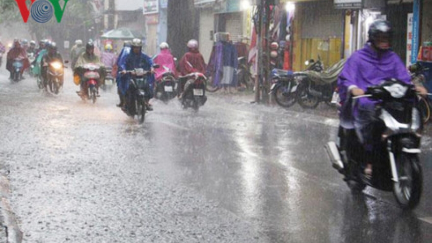 Tropical low depression threatens thunder, heavy rain for central region