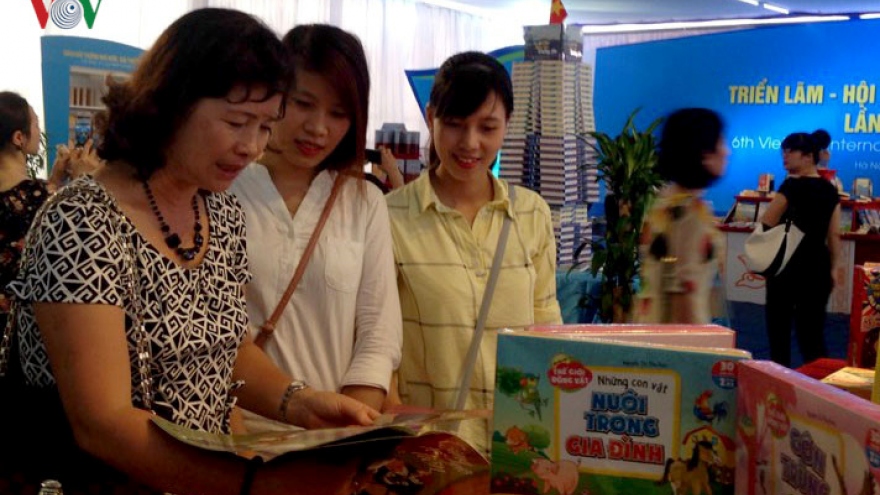 Get your reading glasses on, Hanoi book fair starts today