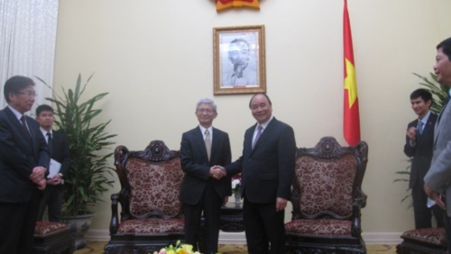 
        Deputy PM greets Toyota executive vice president
                              