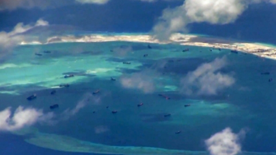 
        Philippines, Indonesia, Malaysia step up maritime security ties
                              