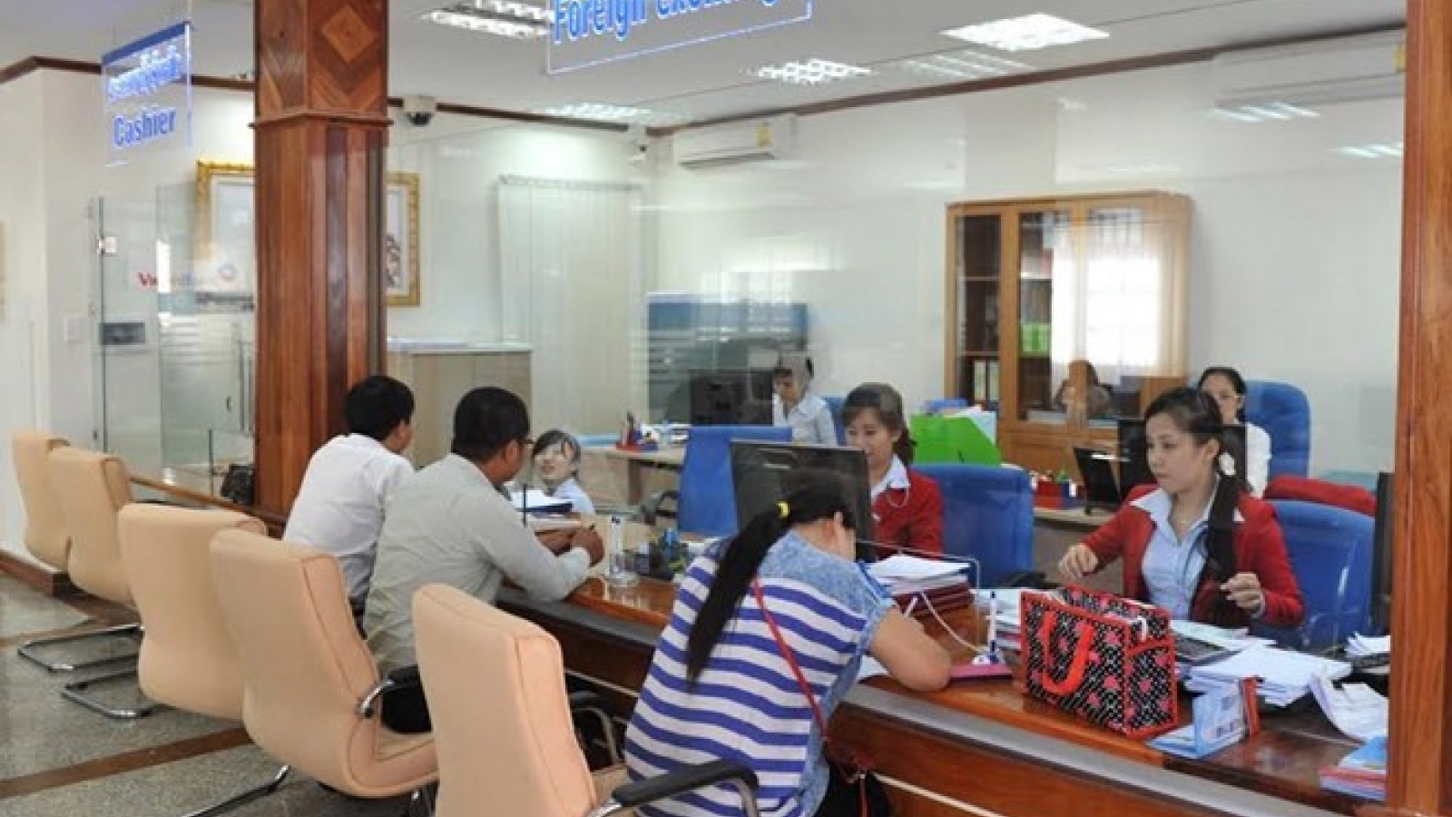 Vietinbank celebrates five years in Laos
