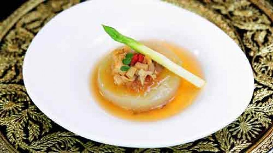 
        The Royal Pavilion to introduce Vu Lan Festival favorites
                              
