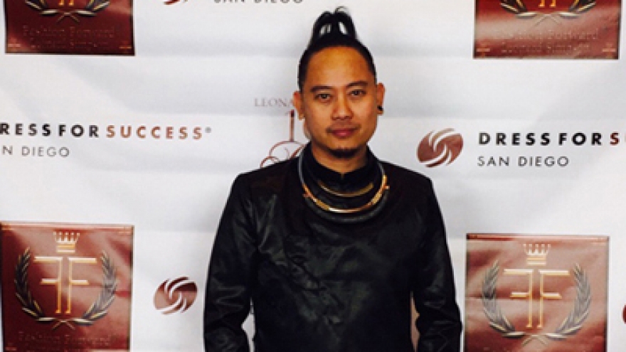 Vo Viet Chung a Leonard Simpson’s best dressed  