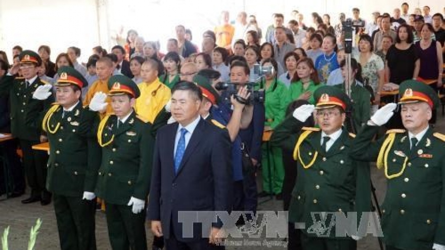
        War Invalids and Martyrs Day marked in Germany
                              