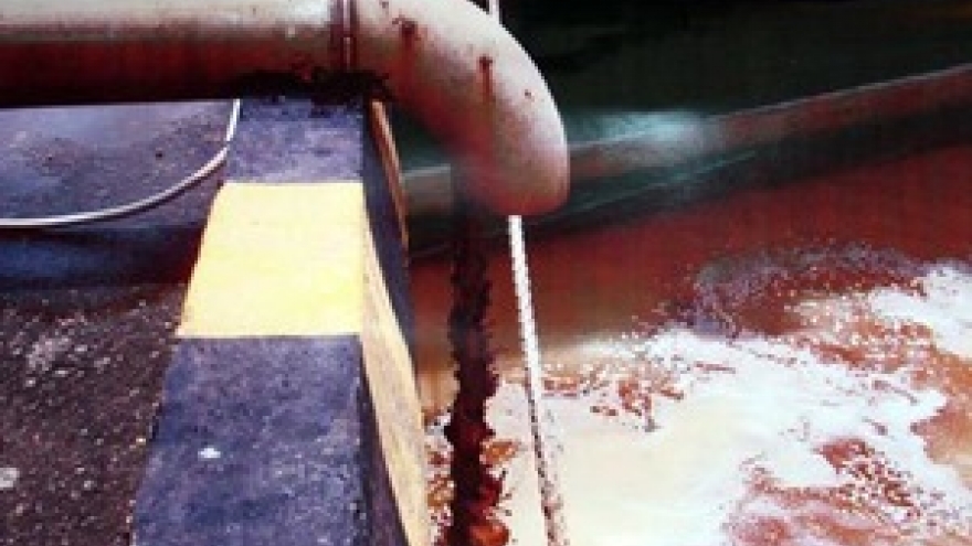 Toxic waste gushing into Vietnam's rivers and lakes - report