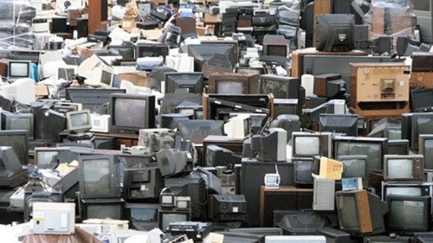 Customs gets tough on waste imports