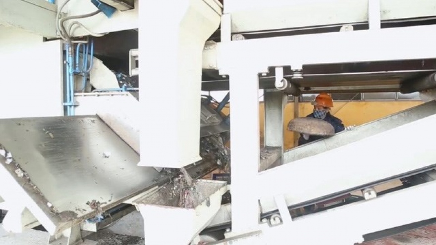 Experts: Waste-to-energy useful solution for Vietnam