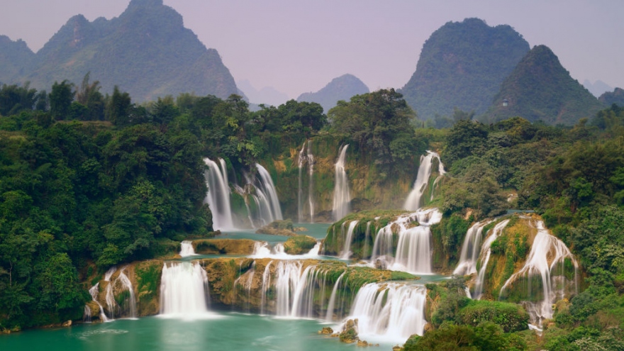 Ban Gioc among Earth's most beautiful waterfalls