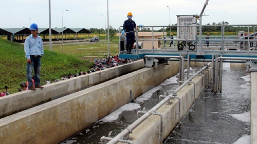 
        WB supports Vietnam build water-supply plants
                              