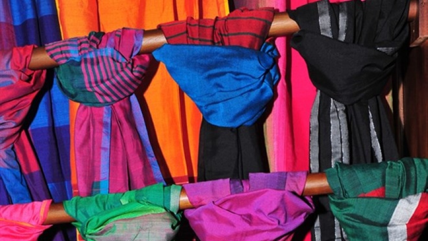 Sri Lankan weaving art introduced in Vietnam