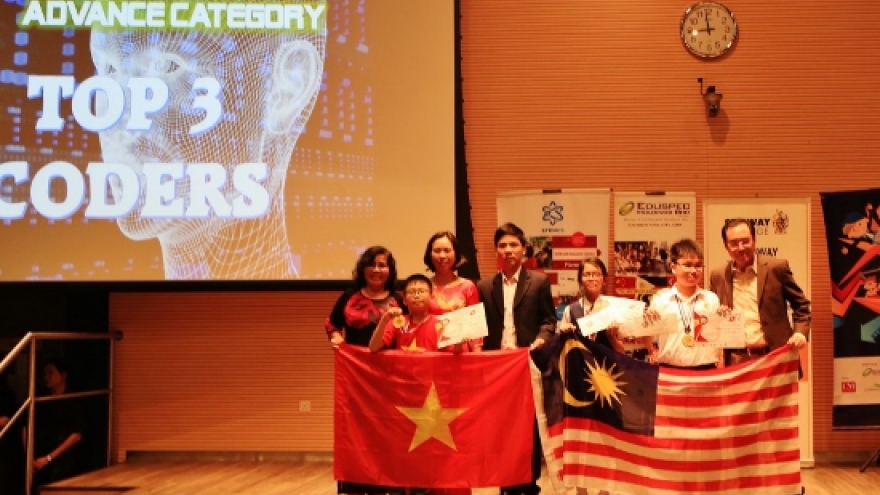 Vietnam wins Top-Coder title at WeCode 2017