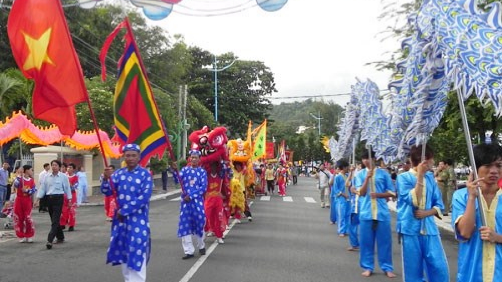 Crowds attend whale worshipping festival in Vung Tau