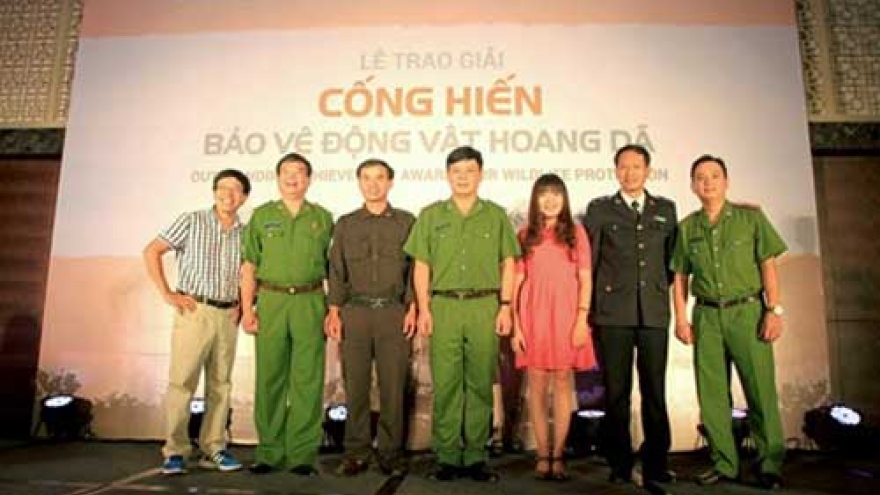 ENV presents awards for wildlife protection 