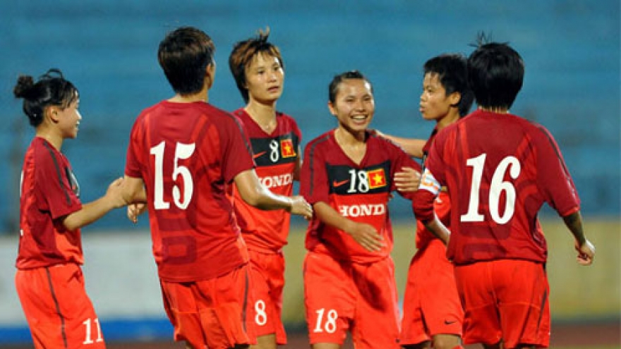 Women footballers train in the RoK