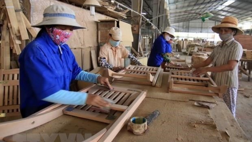 Wood exports bring home nearly 5 billion USD in H1