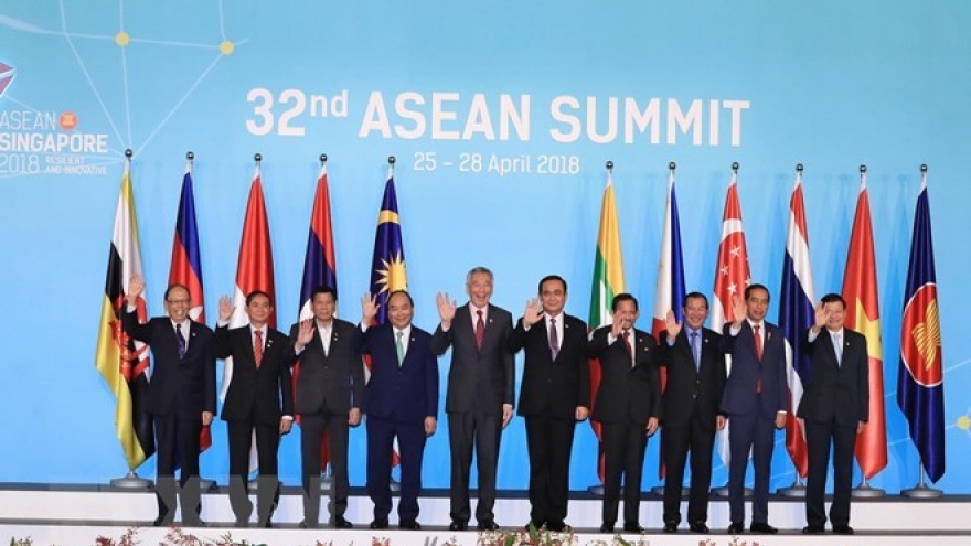 32nd ASEAN Summit opens in Singapore