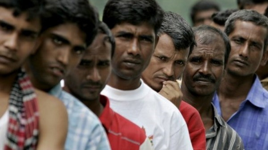 Malaysia arrests nearly 48,000 illegal foreign workers in 2016