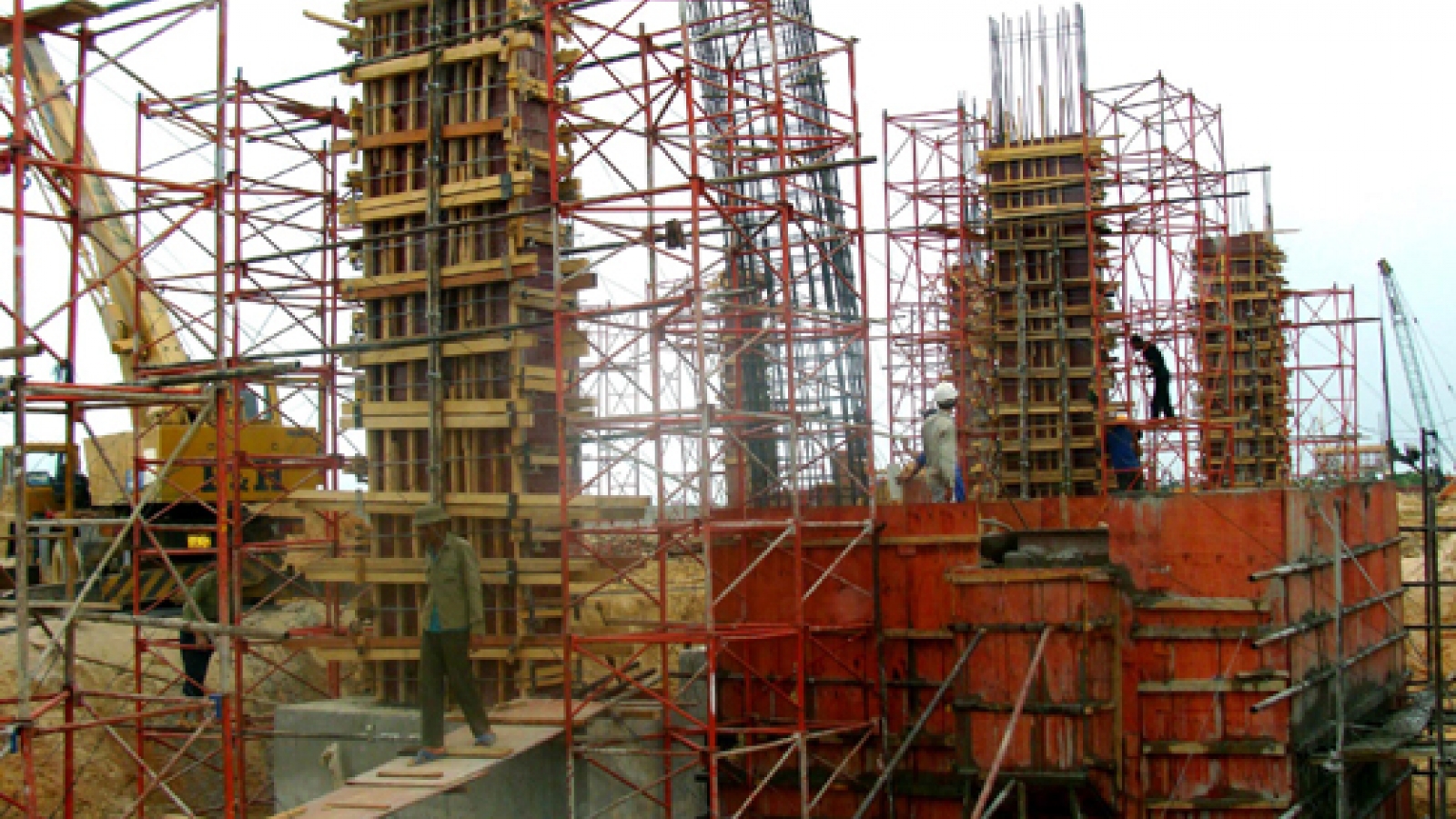 Contractors benefit from new bidding mechanism