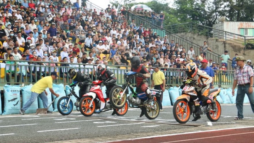 Chieu wins National Motorcycle Racing Championship