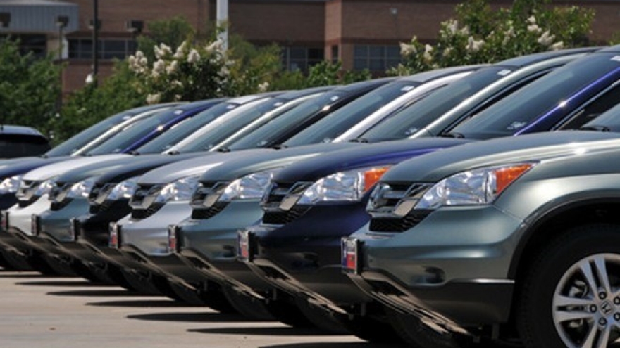 Ministries, localities told not to buy cars