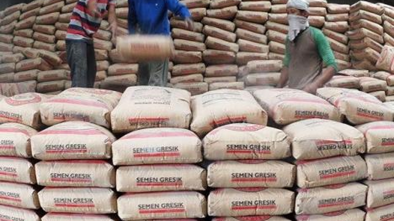 Cement and clinker exports show upturn in April