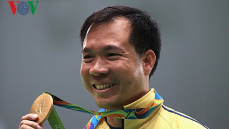 Xuan Vinh retains 10m air pistol top world ranking